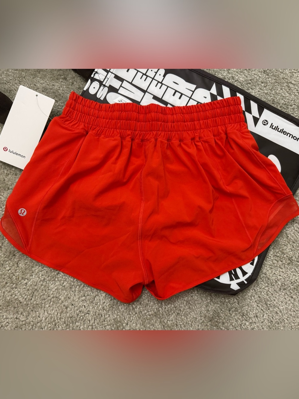 NWT Lululemon Hotty Hot High-Rise 2.5” Lined Shorts Size 4,6,12 cherry ember $68